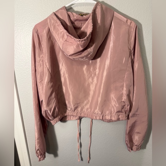 Daisy Women's Pink Hooded Cropped Jacket - Picture 3 of 5